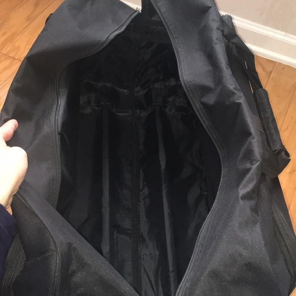 Larger Sized Luggage Bag (26 inch) - Picture 8 of 14